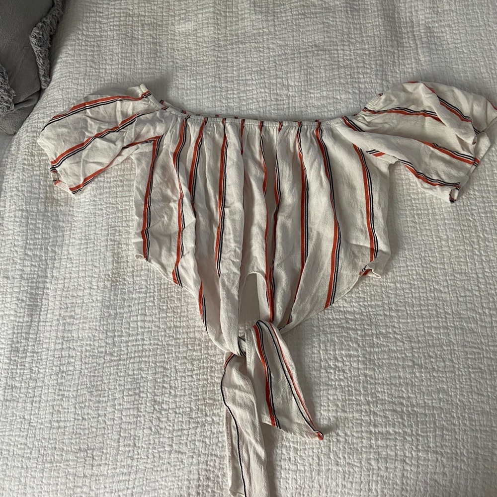 Summer cropped blouse